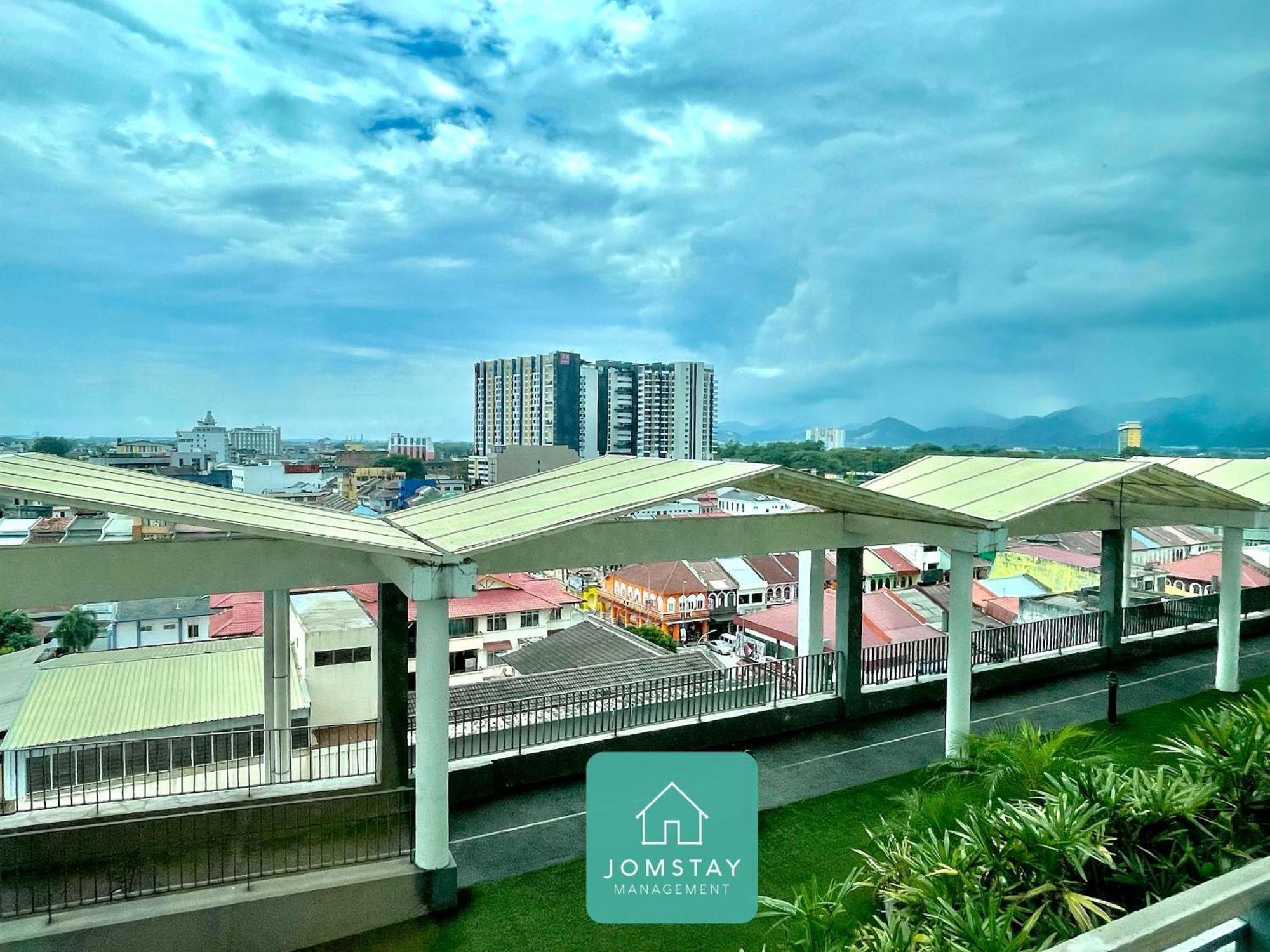 Jomstay Octagon Palm Suites Ipoh Exterior photo